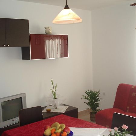 Apartments Buzleta 파자나 외부 사진